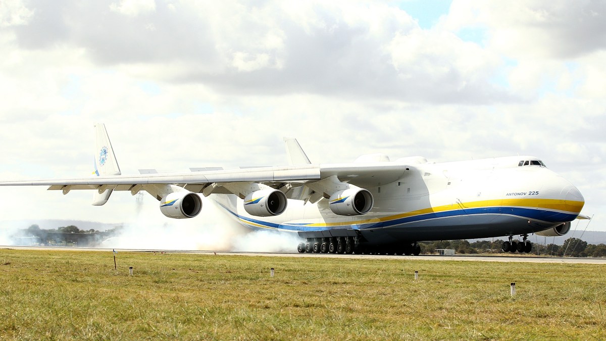 PERTH, AUSTRALIA - MAY 15:  The Antonov AN-225 Mriya lands at Perth International airport on May 15, 2016 in Perth, Australia. The Ukrainian cargo plane is 84 metres long and has a wingspan of 88.4 metres and is in Perth to  (Photo by Paul Kane/Getty Images)