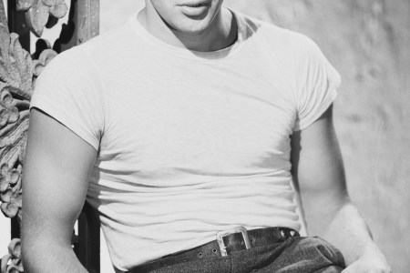 American actor Marlon Brando in character as Stanley Kowalski in the film 'A Streetcar Named Desire', directed by Elia Kazan, 1950.  (Photo via John Kobal Foundation/Getty Images)