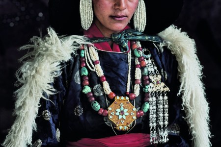 Ladakhi in Jammu and Kashmir (<a href="http://www.jimmynelson.com/" target="_blank">Jimmy Nelson Pictures BV</a>/Published by <a href="http://www.teneues.com/shop-us/Books/Photography/Before-They-Pass-Away.html" target="_blank">teNeues</a>)