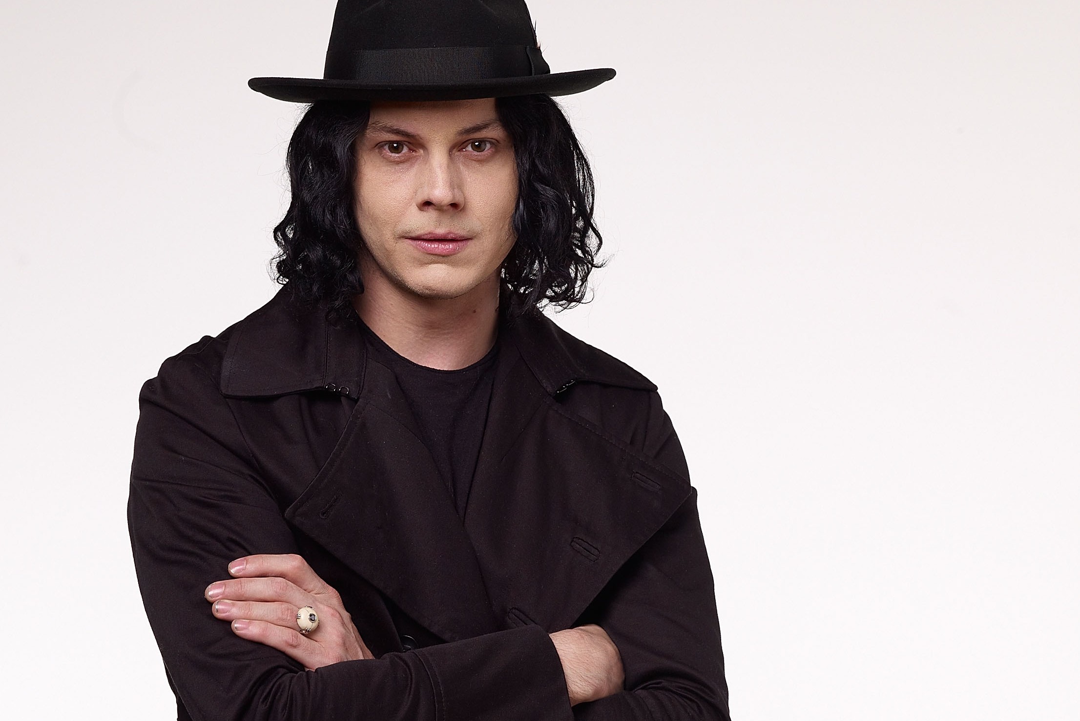Jack White's Blue Hair: Fans React to the Bold Choice - wide 8