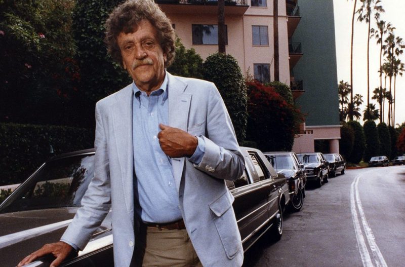 1990 file photo of author Kurt Vonnegut visiting at the Beverly Hils Hotel, promoting his new book tha deals with the environment. (Photo by Al Seib/Los Angeles Times via Getty Images)
