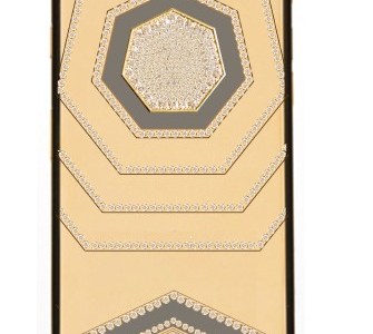 The Lux iPhone 7 Bespoke Collection 24k Gold, 18k Rose Gold and 950 Platinum Brikk versions of the iPhone 7 (Brikk)