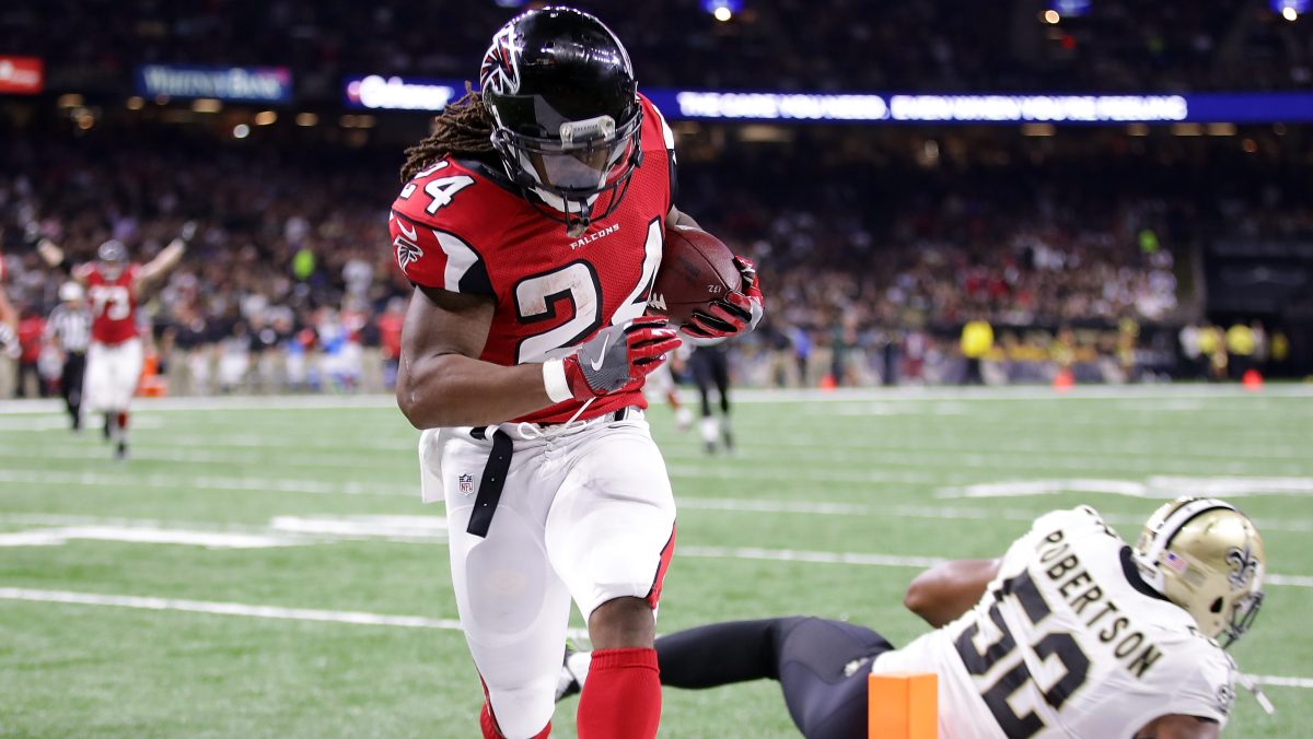 Devonta Freeman #24 of the Atlanta Falcons reacts after scoring a touchdown against the New Orleans Saints at the Mercedes-Benz Superdome on September 26, 2016 in New Orleans, Louisiana.  (Chris Graythen/Getty Images)
