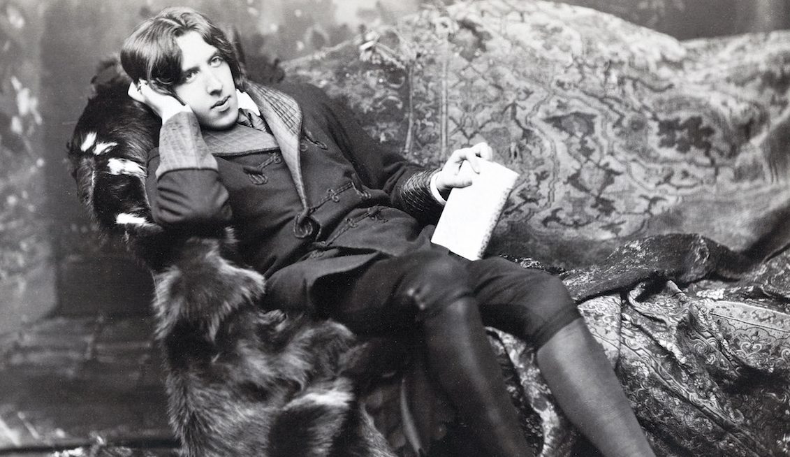 UNSPECIFIED - CIRCA 1800: Oscar Fingal O'Flahertie Wills Wilde 1854 1900 Irish novelist playwright freemason wit Photograph by Napoleon Sarony (Photo by Universal History Archive/Getty Images)