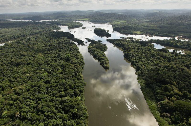 NEAR ALTAMIRA, BRAZIL - JUNE 15: The Xingu River flows near the area where the Belo Monte dam complex is under construction in the Amazon basin on June 15, 2012 near Altamira, Brazil. Belo Monte will be the world’s third-largest hydroelectric project and will displace up to 20,000 people while diverting the Xingu River and flooding as much as 230 square miles of rainforest. The controversial project is one of around 60 hydroelectric projects Brazil has planned in the Amazon to generate electricity for its rapidly expanding economy. While environmentalists and indigenous groups oppose the dam, many Brazilians support the project. The Brazilian Amazon, home to 60 percent of the world’s largest forest and 20 percent of the Earth’s oxygen, remains threatened by the rapid development of the country. The area is currently populated by over 20 million people and is challenged by deforestation, agriculture, mining, a governmental dam building spree, illegal land speculation including the occupation of forest reserves and indigenous land and other issues. Over 100 heads of state and tens of thousands of participants and protesters will descend on Rio de Janeiro, Brazil, later this month for the Rio+20 United Nations Conference on Sustainable Development or ‘Earth Summit’. Host Brazil is caught up in its own dilemma between accelerated growth and environmental preservation. (Photo by Mario Tama/Getty Images)