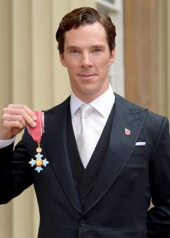 Actor Benedict Cumberbatch after receiving the CBE (Commander of the Order of the British Empire) from Queen Elizabeth II for services to the performing arts and to charity during an Investiture Ceremony at Buckingham Palace on November 10, 2015 in London, England.  (Photo by Anthony Devlin - WPA Pool / Getty Images)