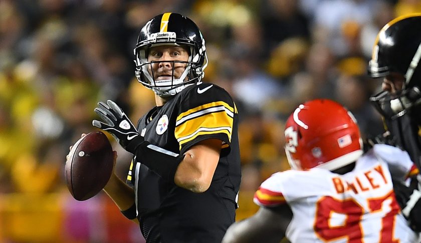 Ben Roethlisberger #7 of the Pittsburgh Steelers looks to pass in the second half during the game against the Kansas City Chiefs at Heinz Field on October 2, 2016 in Pittsburgh, Pennsylvania. (Joe Sargent/Getty Images)