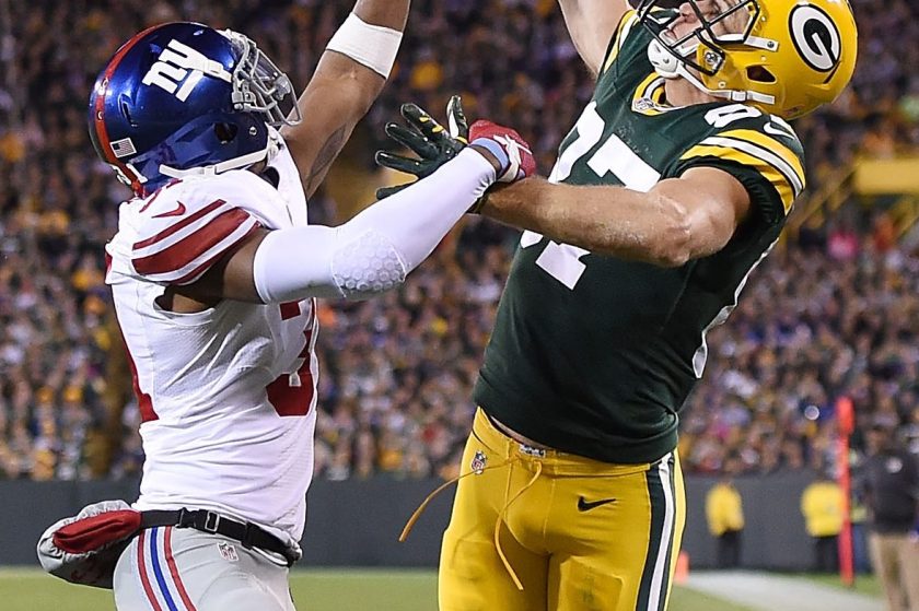 Trevin Wade #31 of the New York Giants defends a pass intended for Jordy Nelson #87 of the Green Bay Packers during the second half of a game at Lambeau Field on October 9, 2016 in Green Bay, Wisconsin. The Packers defeated the Giants 23-16. (Stacy Revere/Getty Images)