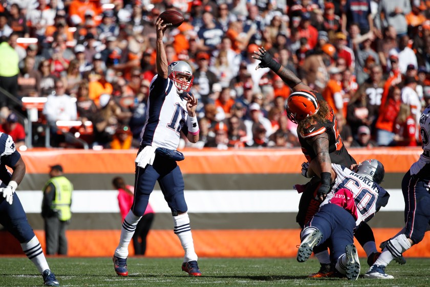 CLEVELAND, OH - OCTOBER 09: Tom Brady #12 of the New England Patriots passes against the Cleveland Browns during the game at FirstEnergy Stadium on October 9, 2016 in Cleveland, Ohio. The Patriots defeated the Browns 33-13. (Photo by Joe Robbins/Getty Images)