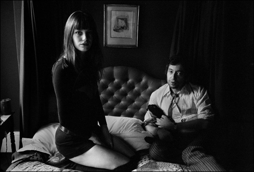 French actress Jane Birkin, OBE and her then-husband Serge Gainsbourg in their Paris flat during 1970. (Ian Berry/Mangum Photos)