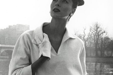Suzy Parker by the Seine in 1953, in a costume by Balenciaga (Louise Dahl-Wolfe/Aperture)
