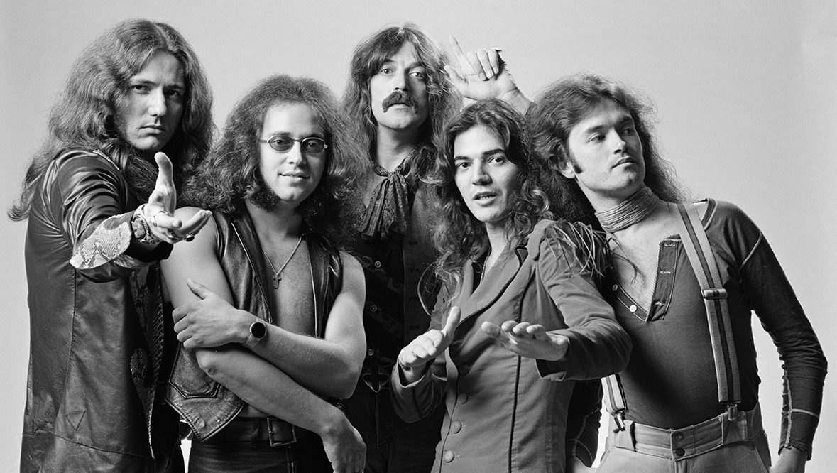 Deep Purple Hit 'Smoke on the Water' Was Inspired by a Swiss Fire -  InsideHook