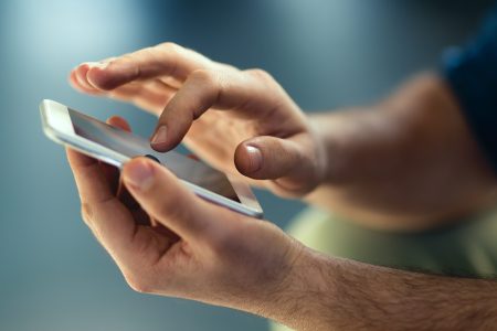 "Iris Pear" at work on his latest thome (Getty Images)