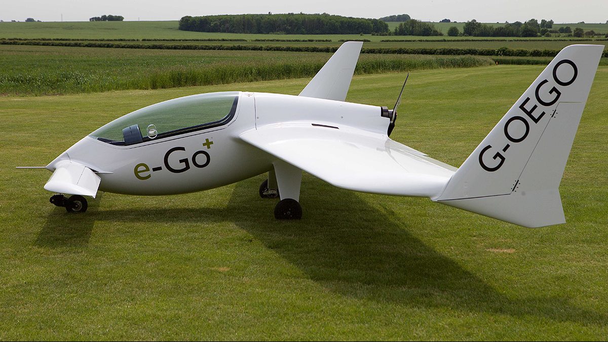James Bond-Style Flat Pack e-Go Aircraft