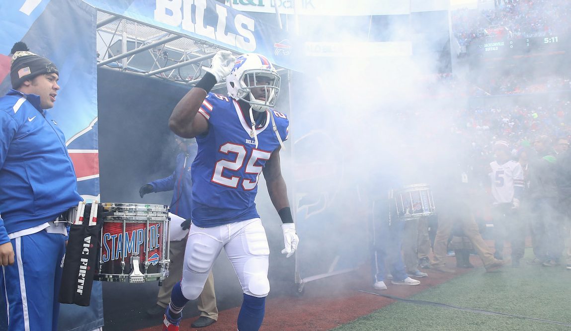 ORCHARD PARK, NY - NOVEMBER 27: LeSean McCoy #25 of the Buffalo Bills comes out of the tunnel as he is introduced before the start of NFL game action against the Jacksonville Jaguars at New Era Field on November 27, 2016 in Orchard Park, New York. (Photo by Tom Szczerbowski/Getty Images)