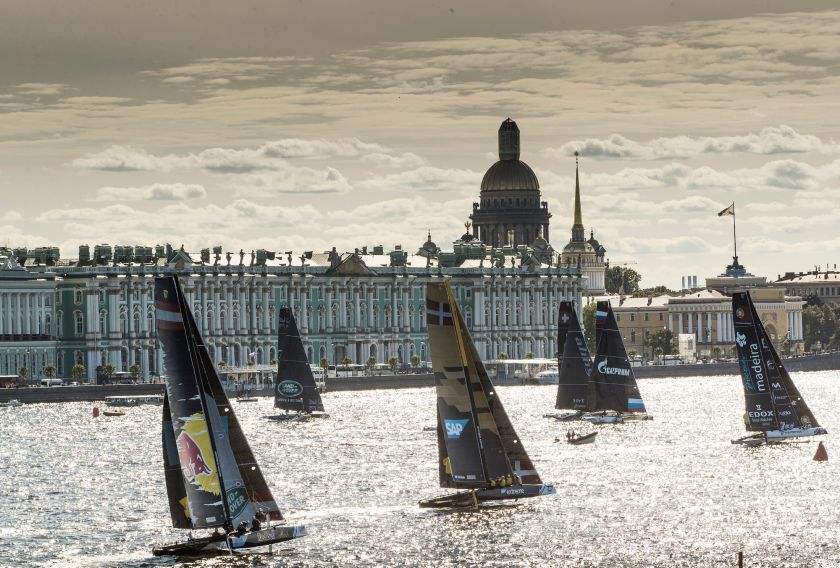 Participants perform during the Extreme Sailing Series Act 5 in St Petersburg, Russia, 3 September, 2016. (Lloyd Images/Extreme Sailing Series/Red Bull Content Pool )