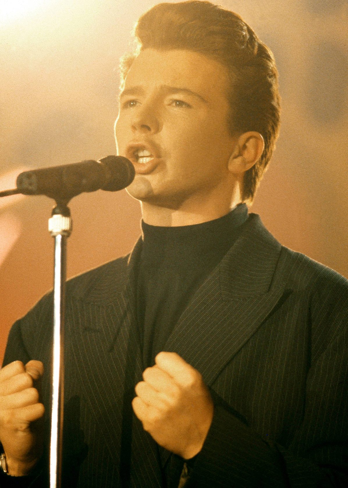 English Pop Star Rick Astley Touring in U.S. for First Time Since '89 ...