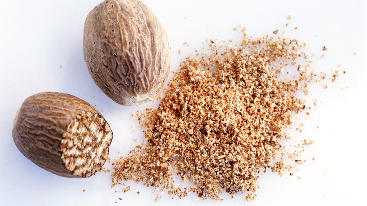 Whole nutmegs with grated nutmeg
(Maximilian Stock Ltd.)