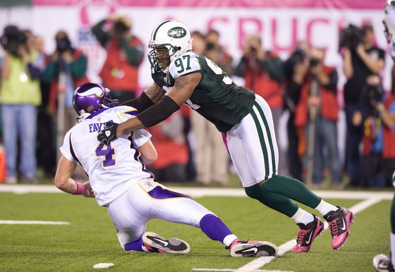 October 11, 2010: Minnesota Vikings at New York Jets at New Meadowlands Stadium in East Rutherford, NJ - Jets Calvin Pace sacks Vikings quarterback Brett Farve during the second quarter. ***** ALL NEW YORK NEWSPAPERS OUT ---- ALL NEW YORK NEWSPAPERS OUT ***** (Photo by Anthony J. Causi/Icon SMI/Icon Sport Media via Getty Images)