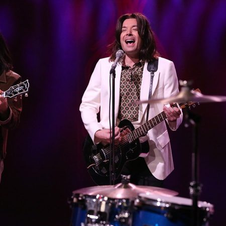 Kevin Bacon and Jimmy Fallon Do the First Draft of The Kinks' Lola