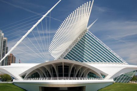 Modern architecture museum building in Milwaukee, Wisconsin. (Getty Images)