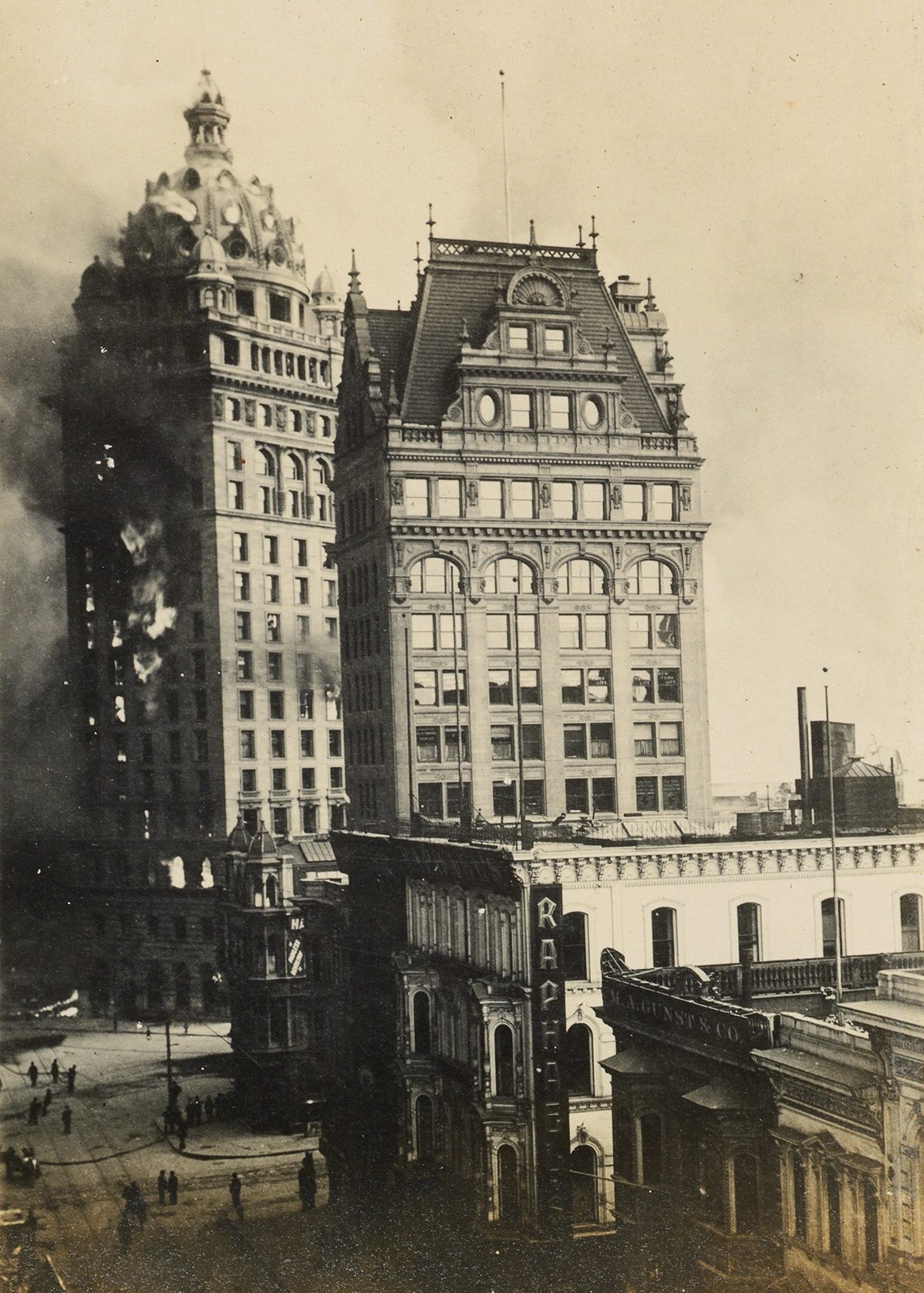 Trove of 1906 San Francisco Earthquake Photos