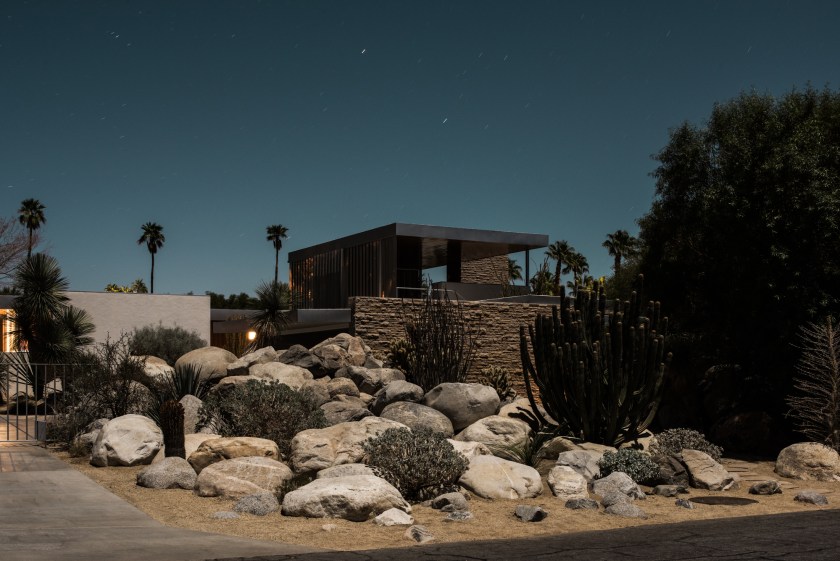 Kaufmann Desert House, designed by Richard Neutra in 1946 (Midnight Modern by Tom Blachford, published by powerHouse Books)