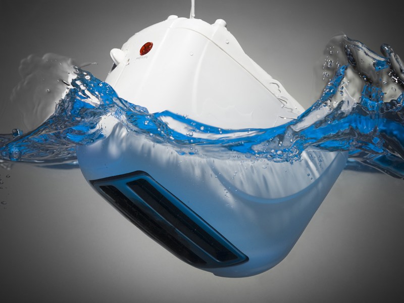 Toaster in water (Getty Images)