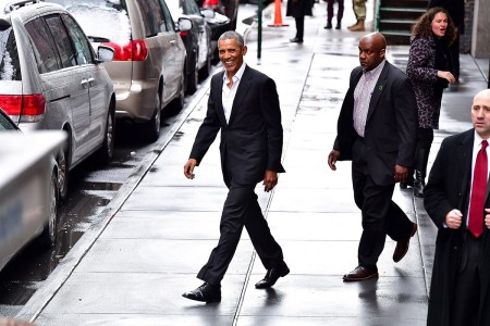 NEW YORK, NY - MARCH 10:  Barack Obama leaves Upland restaurant on March 10, 2017 in New York City.  (Photo by James Devaney/GC Images)