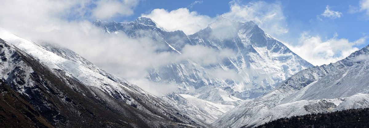 Four More Bodies Found on Mount Everest Raising Month's Death Toll to 10