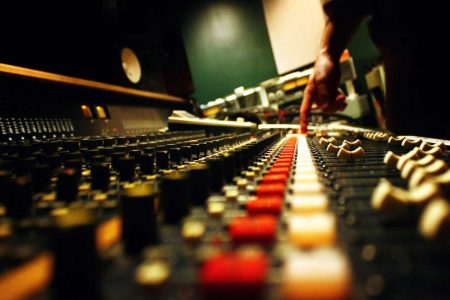 RecordGram Aims to Transform iPhone into Mobile Recording Studio