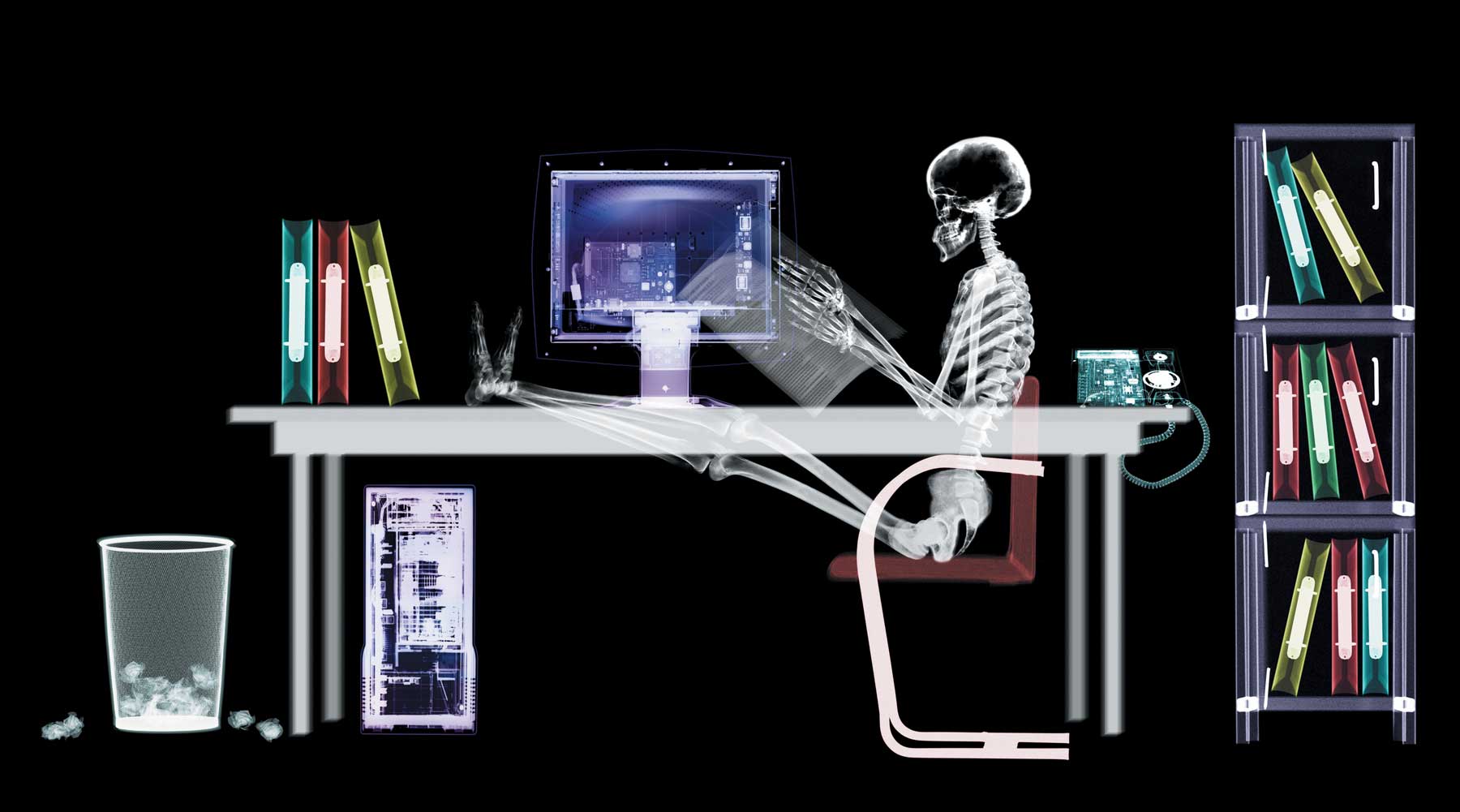 Wi-fi can give outsiders a peek into your home by seeing through walls. (Getty Images)