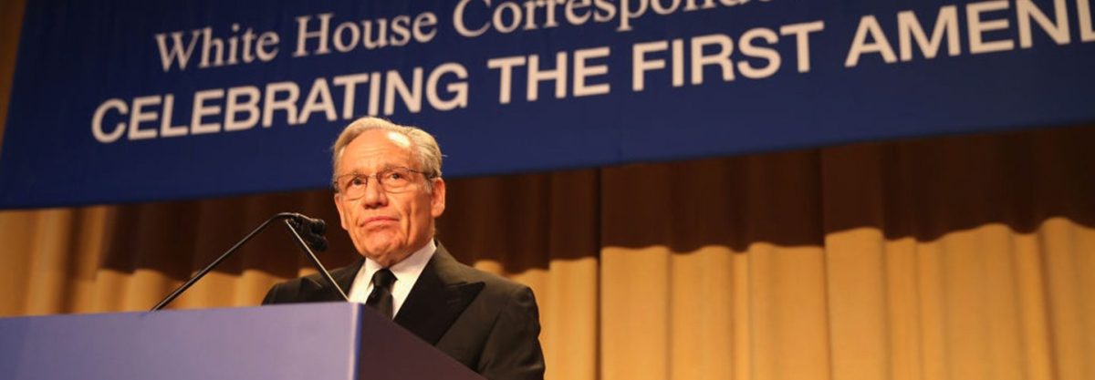 Famed investigative journalist Bob Woodward speaks to a crowd of reporters at the 2017 White House Correspondents' Dinner about the importance of free speech and pursuing truth. (Getty)