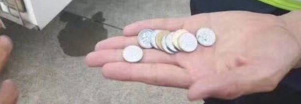 Superstitious Old Lady Throws Coins Into Plane's Engine, Causes Massive Delay