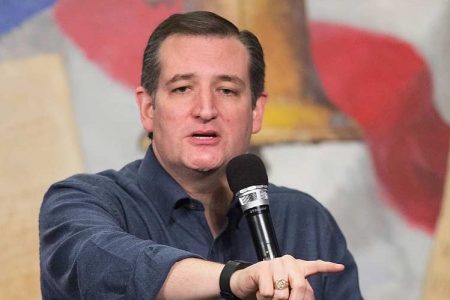 Sen. Ted Cruz (R-TX) speaks to guests at the 2016 South Carolina Tea Party Coalition Convention on January 16, 2016 in Myrtle Beach, South Carolina. (Scott Olson/Getty Images)