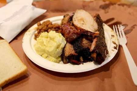 One of Texas' Greatest Pitmasters Gives You Tips for Barbecuing