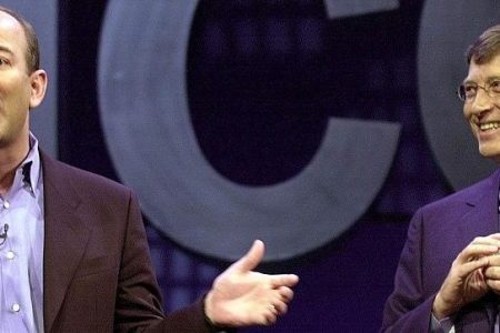 Amazon.com CEO Jeff Bezos (L) tells a joke with Microsoft CEO Bill Gates (R) at the Office XP launch, 31 May, 2001, in New York. (Stan Honda/AFP/Getty Images)