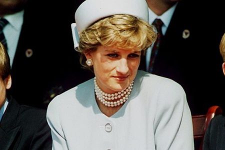 Princess Diana with her sons Prince William and Prince Harry attend the Heads of State VE Remembrance Service in Hyde Park on May 7, 1995 in London, England. (Photo by Anwar Hussein/Getty Images)
