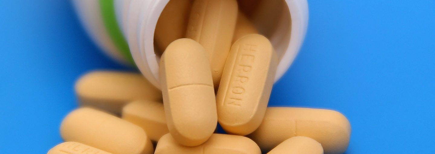 Paracetamol tablets sit on a table on July 24, 2014 in Melbourne, Australia. In a new study published in the prestigious medical journal, 'The Lancet' the most common pain reliever for back pain, paracetamol, does not work any better than a placebo.