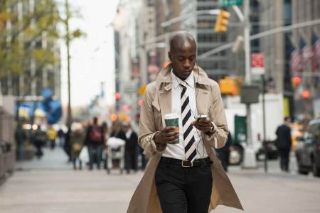 Does race play a role in which pedestrians think they have right of way? (Getty Images)