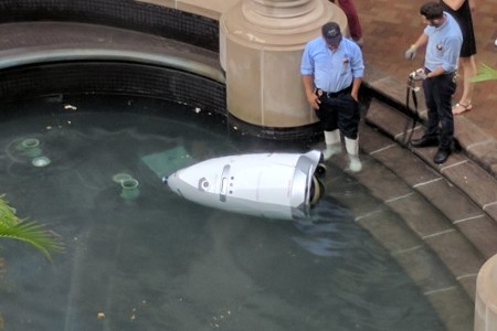 The K5 security guard robot "drowned" in a DC fountain. (Bilal Farooqui/ Twitter)