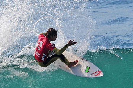 Surfing in Chile Is Taking Off Among Bankers