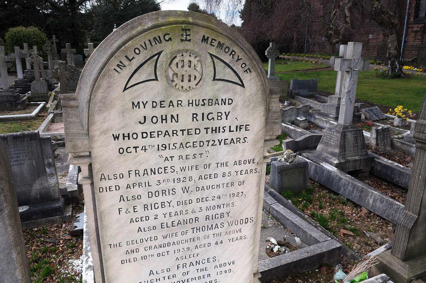 'Eleanor Rigby' Graveyard Plot, Original Score Headed for Auction