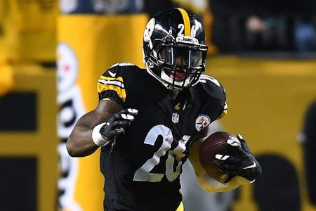 The Top Fantasy Football Players and the Leagues They Play In