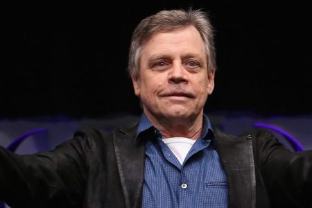 Mark Hamill Supports Valerie Plame Wilson's Campaign to Buy Twitter, Dump Trump