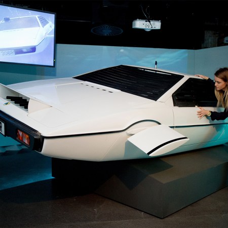 Lotus Esprit S1 “Wet Nellie”