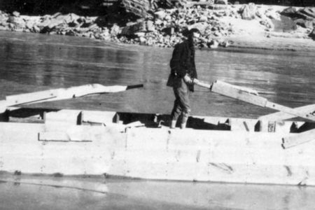 Glen Hyde in Grand Canyon 1928 (Grand Canyon National Park photo/Public domain)