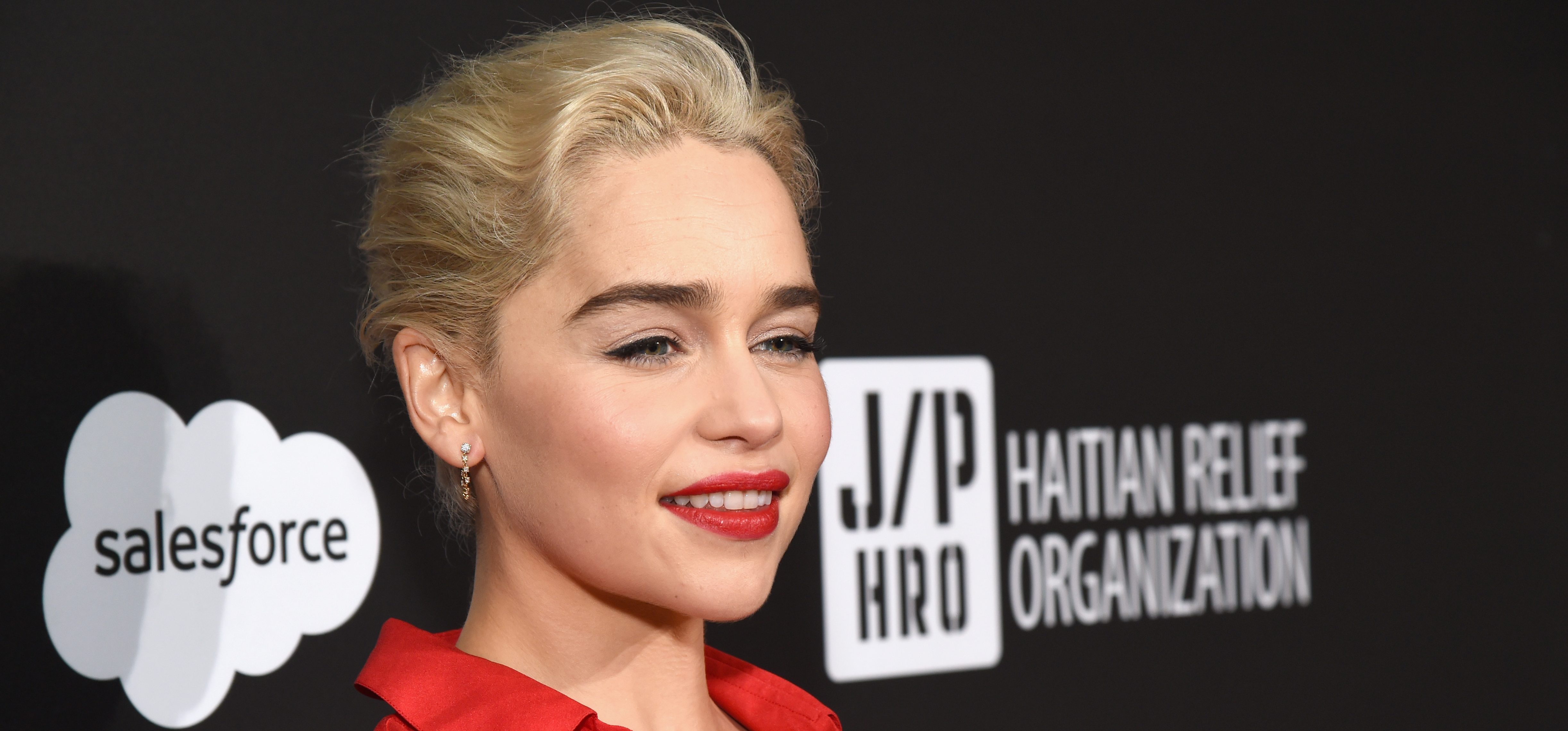 Emilia Clarke attends the 7th Annual Sean Penn & Friends HAITI RISING Gala benefiting J/P Haitian Relief Organization on January 6, 2018 in Hollywood, California. (Photo by Michael Kovac/Getty Images for for J/P HRO Gala)