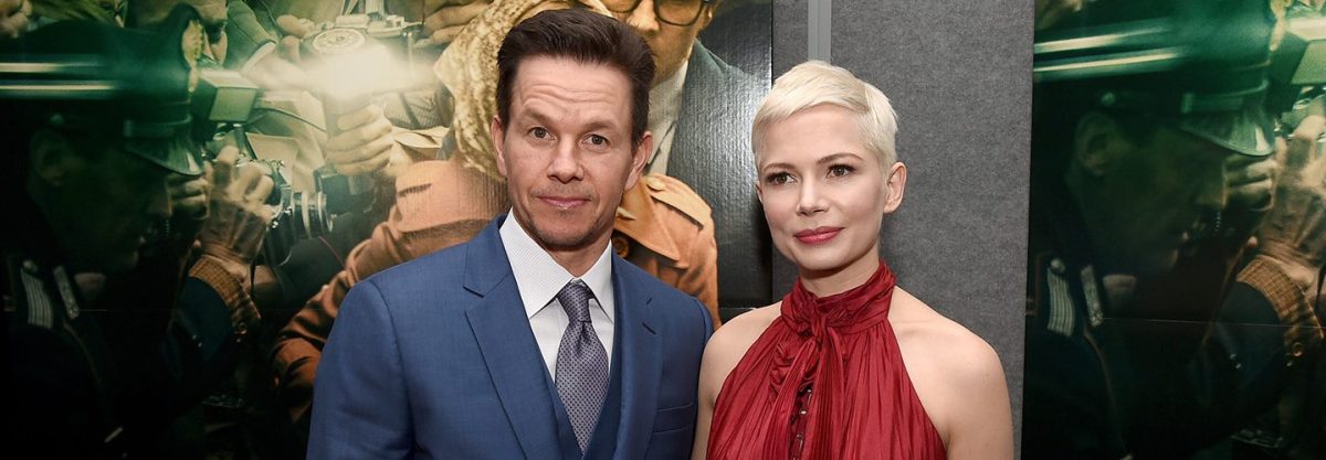 Mark Wahlberg (L) and Michelle Williams
