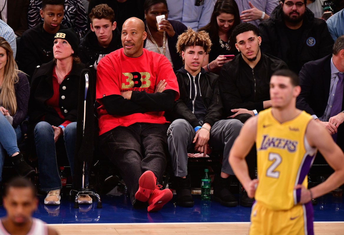 Tina Ball, LaVar Ball, LaMelo Ball, LiAngelo Ball and Lonzo Ball attend the Los Angeles Lakers Vs New York Knicks game at Madison Square Garden on December 12, 2017 in New York City.  (Photo by James Devaney/Getty Images)